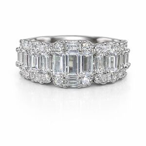 Stunning Silver Crystal Band Ring